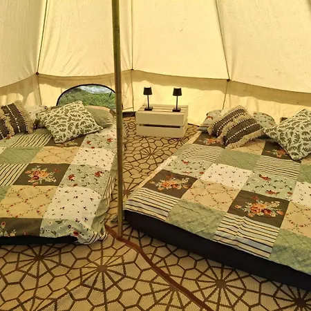 Casa vacanze Sleep4glampingtent-neartralee-countryside