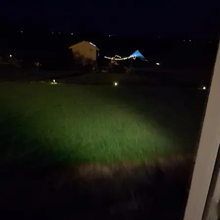 Casa vacanze Sleep4glampingtent-neartralee-countryside